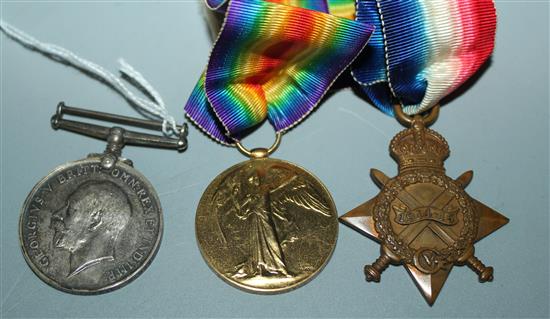 WWI medal group to Corp W J Linsell, Cold. G, inc 1914 Star, British War and Victory medals